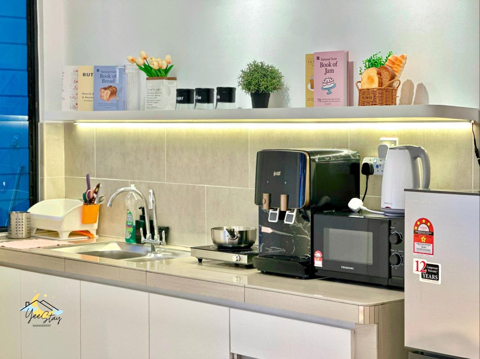 Atlantis 8-12Pax/Netflix/Video Game/5Min To Jonker Apartment Malacca Екстериор снимка